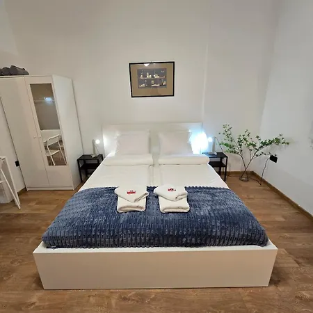 Margalit 15 - Cosy Apartment In Pannonia Street Budapest Exterior photo