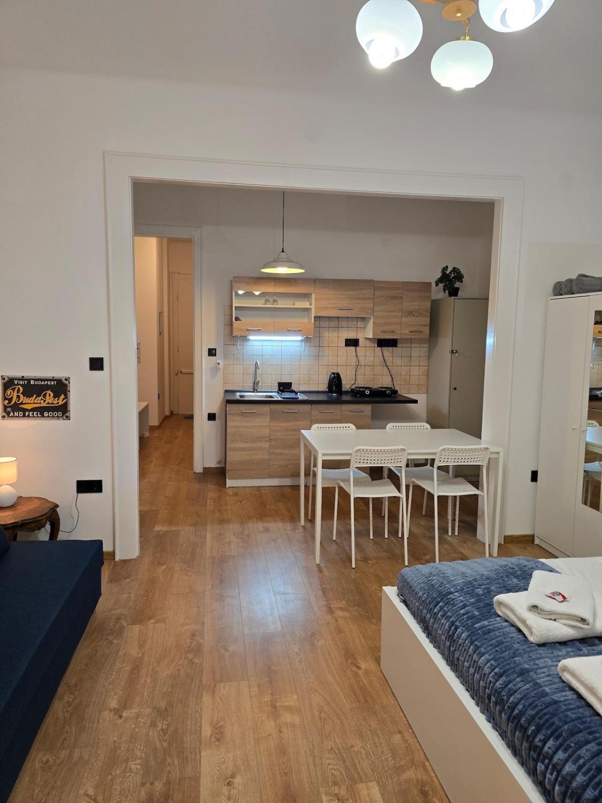 Margalit 15 - Cosy In Pannonia Street * Будапешт