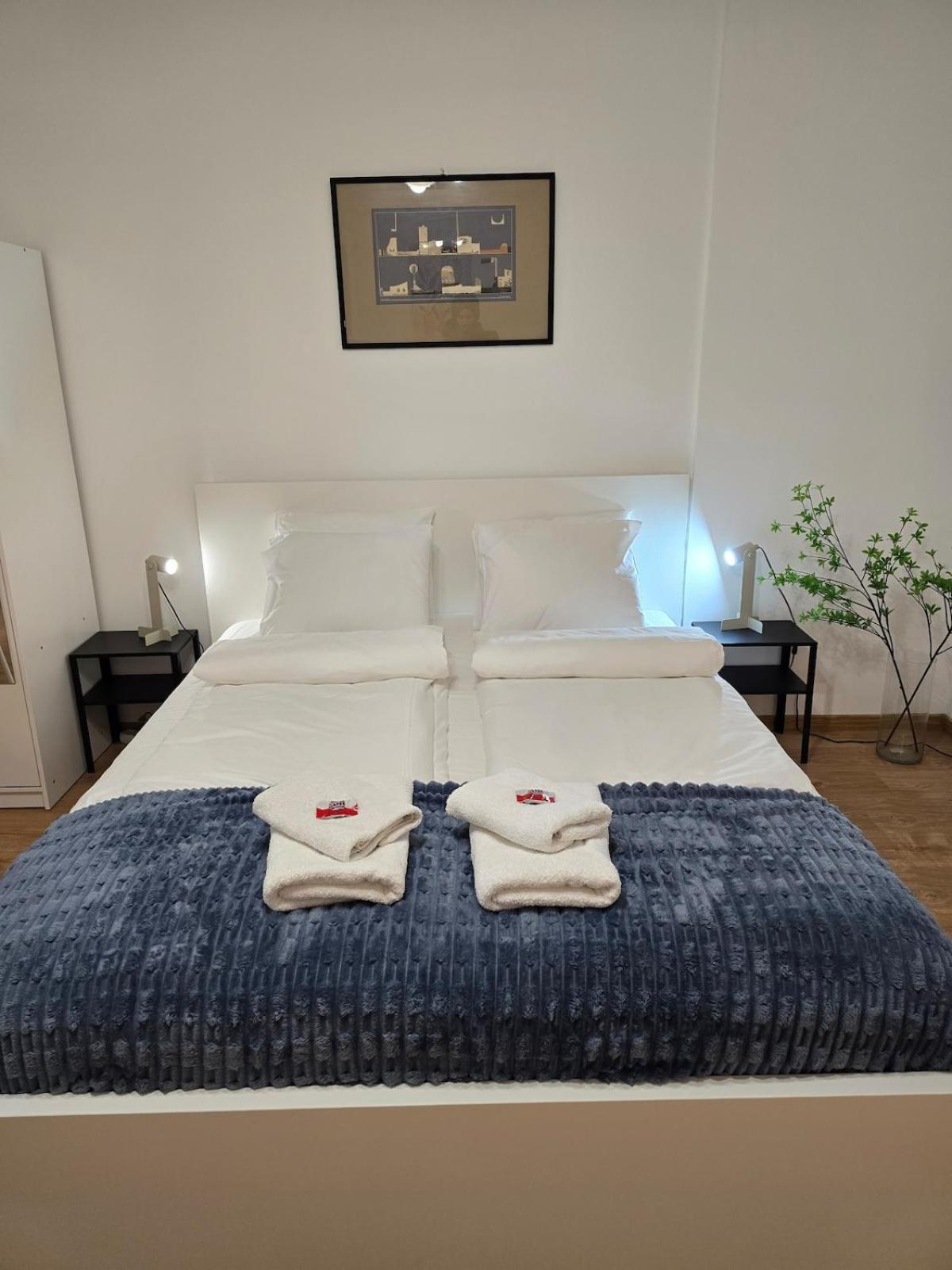 Margalit 15 - Cosy In Pannonia Street Апартаменти *